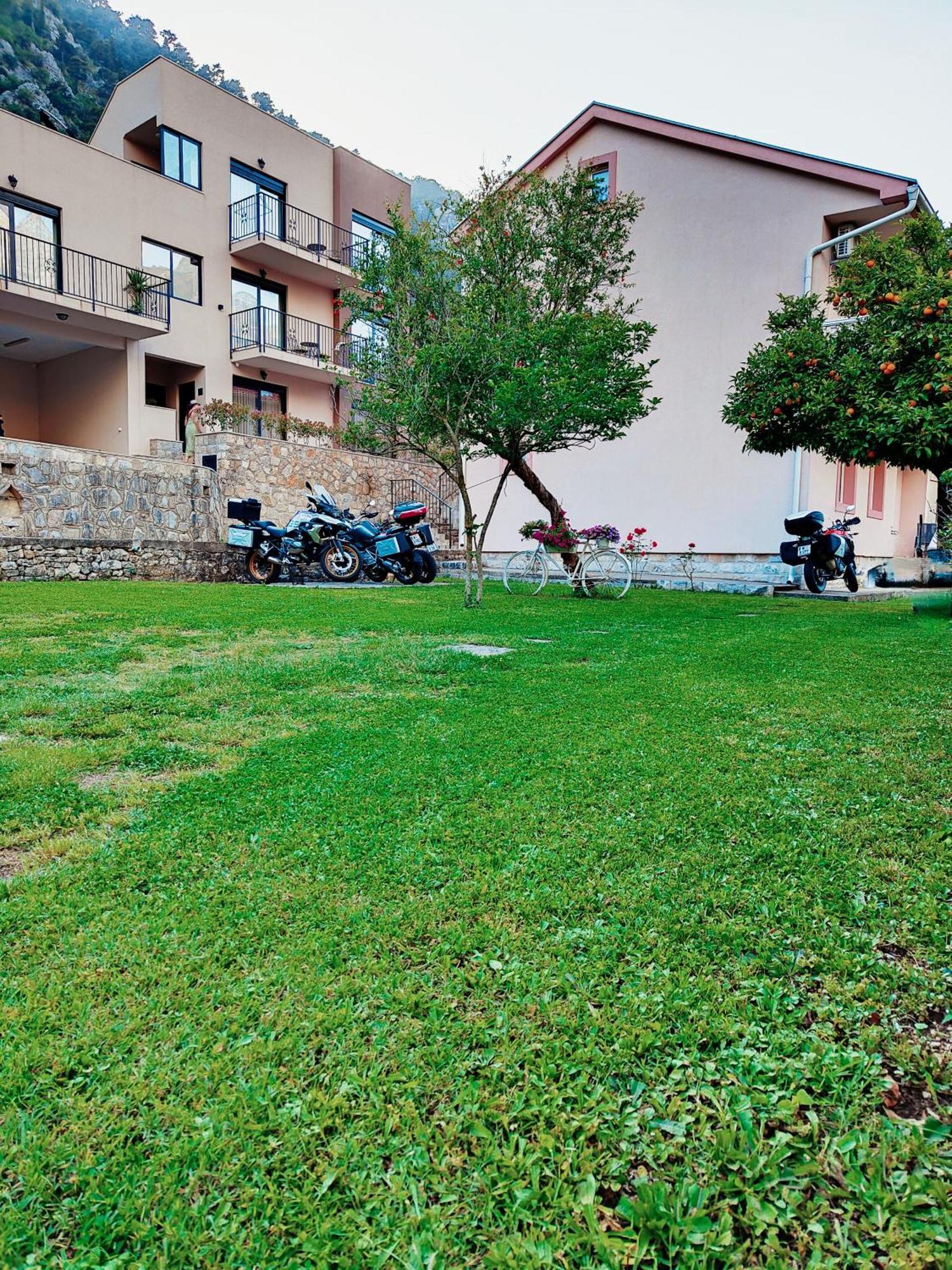 Apartman Dolcerosa Kotor Exterior photo
